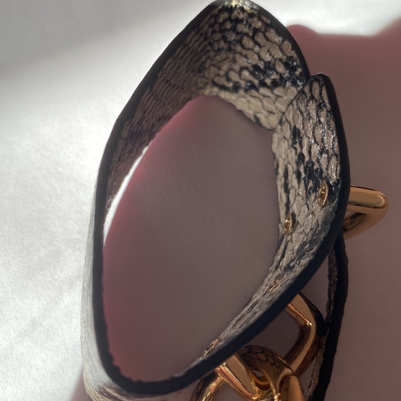 EXPRESS reptile print faux leather bracket with gold accent - Picture 3 of 4